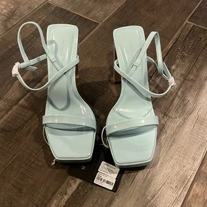 NWT Tiffany Blue Heels. Forever 21